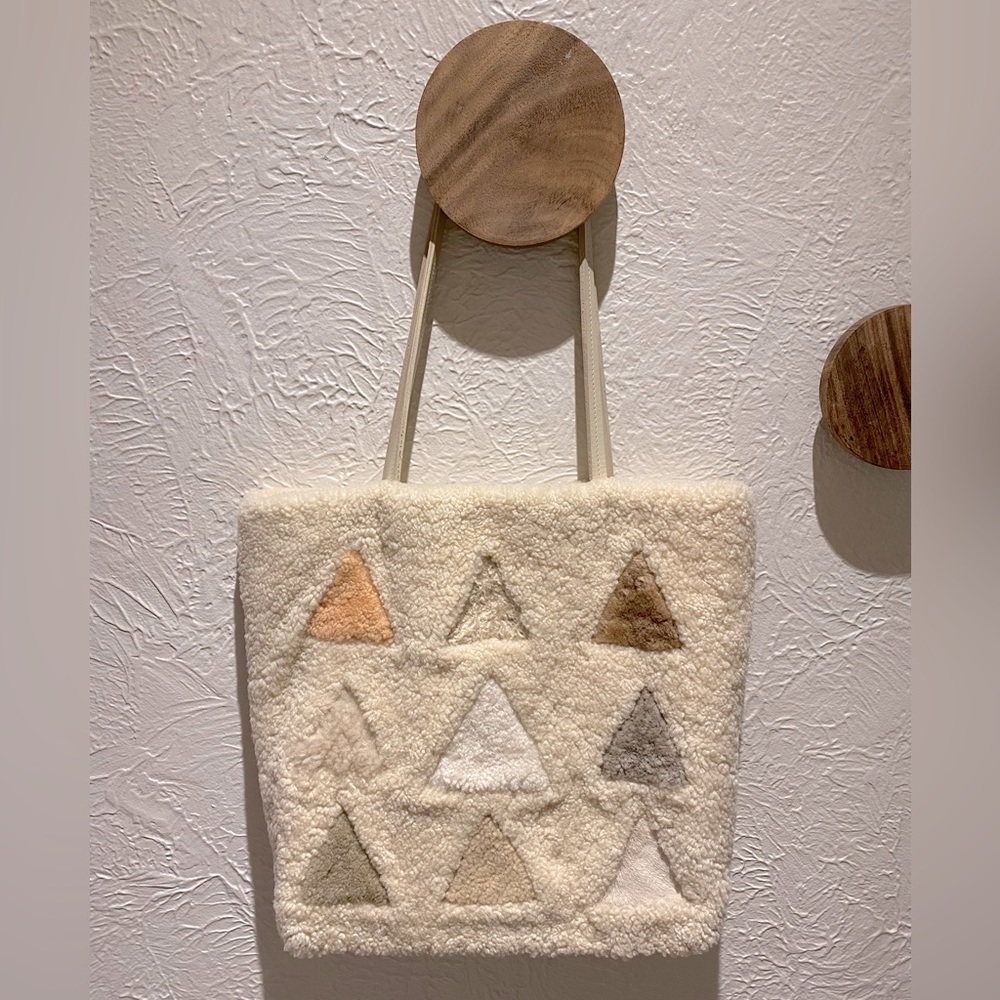 Primecut shearling tote - open to offers